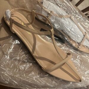 NEW NWT SIZE 7 Elegant ATHLEFIT Tan Strappy Sandals